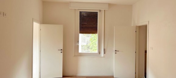 3 Schlafzimmer Wohnung in Parma, Italy, Nr. 330187 3