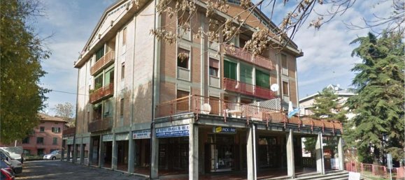 Коммерческая недвижимость 127м² в Реджо Эмилия, Италия № 100800 2