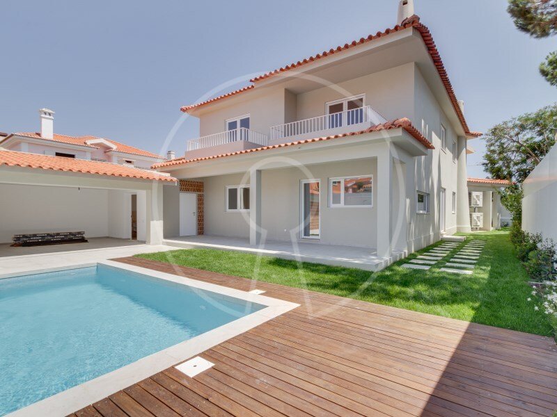 5 bedrooms Villa in Cascais, Portugal No. 92436