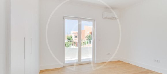 5 bedrooms Villa in Cascais, Portugal No. 92436 29