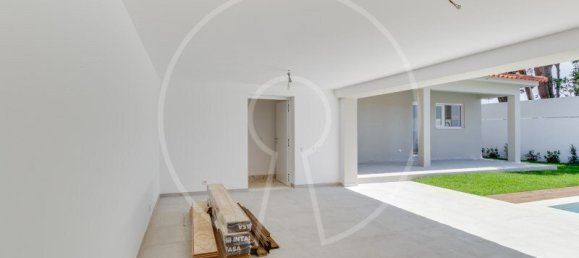 5 bedrooms Villa in Cascais, Portugal No. 92436 37