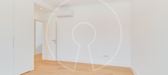 5 bedrooms Villa in Cascais, Portugal No. 92436 35