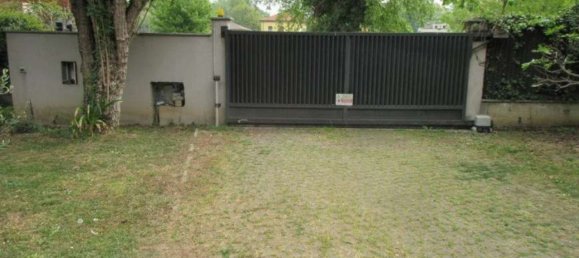 Casa de 16 divisões em Monza, Italy N.º 5342 25