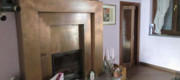 Casa de 16 divisões em Monza, Italy N.º 5342 7