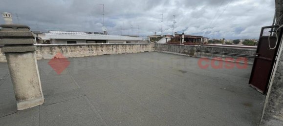 Apartamento de 2 dormitorios en Adelfia, Italy No. 170879 21