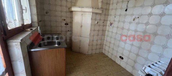 Apartamento de 2 dormitorios en Adelfia, Italy No. 170879 14