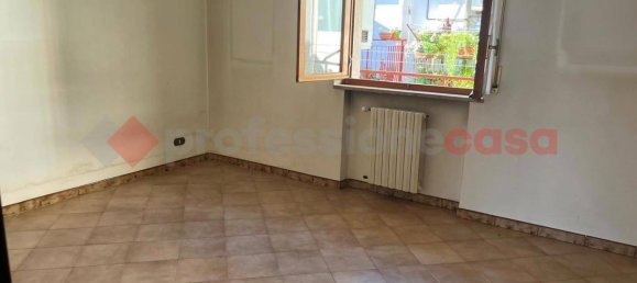 Apartamento de 2 dormitorios en Adelfia, Italy No. 170879 11