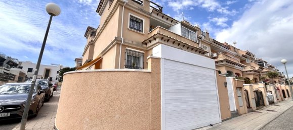 3 bedrooms Townhouse in Alicante, Spain No. 188031 3