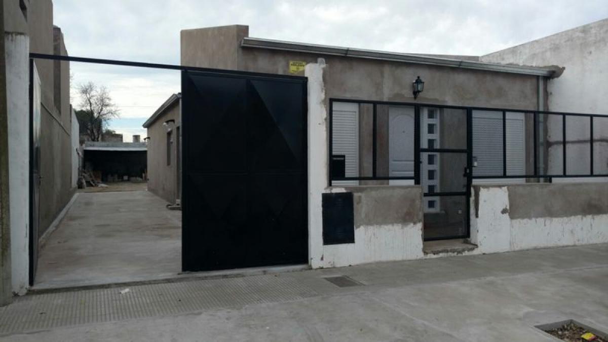 2 bedrooms House in Buenos Aires, Argentina No. 89234