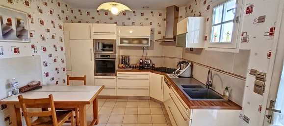 3 bedrooms House in Saint-Avertin, France No. 67872 15