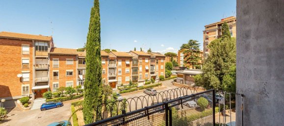 3 rooms Apartment in Rome, Italy No. 276507 10