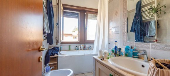 3 rooms Apartment in Rome, Italy No. 276507 7