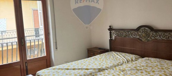 3 rooms Apartment in Carinola, Italy No. 6158 4
