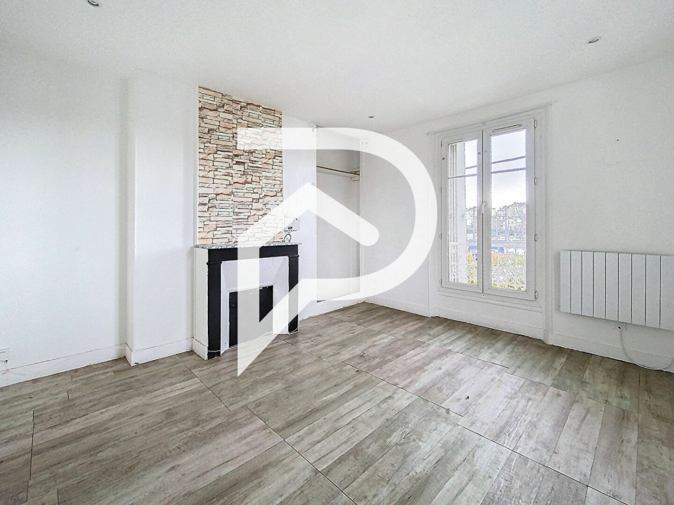 1 bedroom Apartment in Dreux, France No. 64462