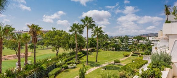 3 bedrooms Penthouse in Marbella, Spain No. 141908 2