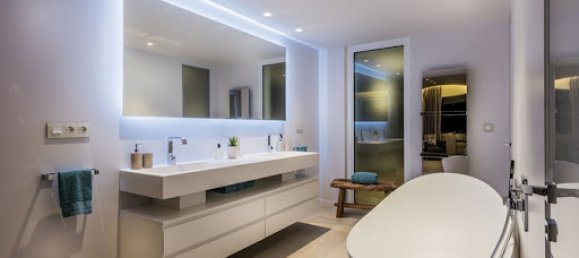 3 bedrooms Penthouse in Marbella, Spain No. 141908 18