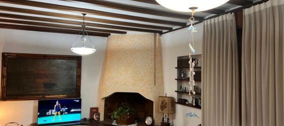 5 rooms Apartment in Reggio Emilia, Italy No. 70811 4