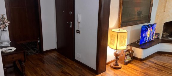 5 rooms Apartment in Reggio Emilia, Italy No. 70811 6