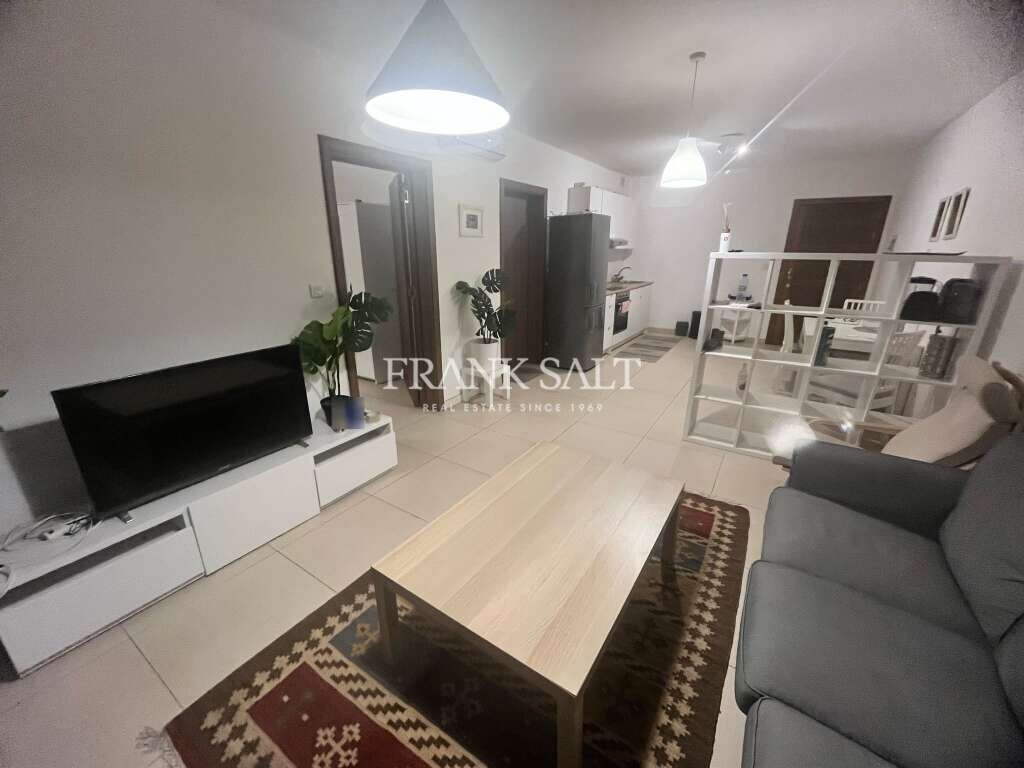 Apartamento T1 em Luqa, Malta N.º 11430