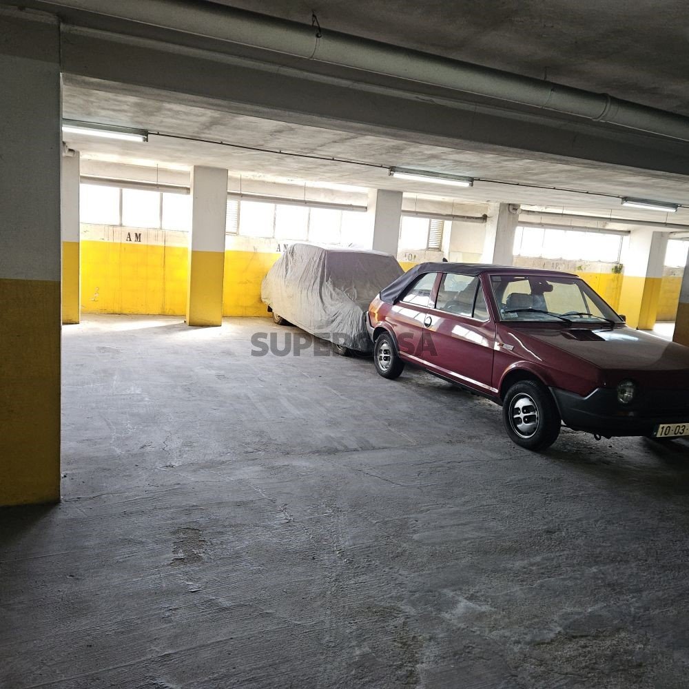 19m² Garage in Valongo, Portugal No. 252590