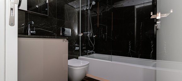 3 bedrooms Apartment in Larnaca, Cyprus No. 1042 21