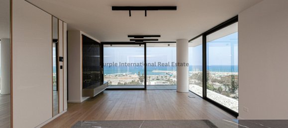 3 bedrooms Apartment in Larnaca, Cyprus No. 1042 3