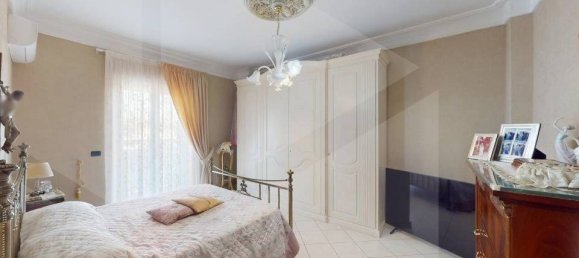 3-salle Appartement à Casandrino, Italy No. 22523 15