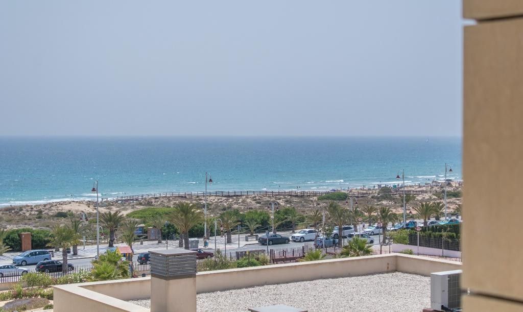 2 bedrooms Apartment in Alicante, Spain No. 129679