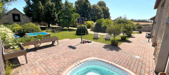 3 bedrooms House in Vernon, France No. 358869 2