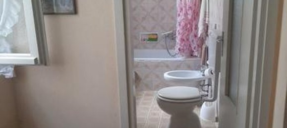 8 rooms House in Civo, Italy No. 281612 3