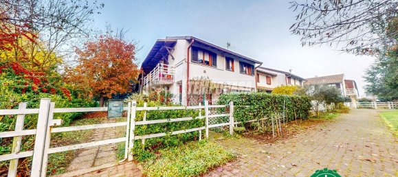 Квартира с 3 комнатами в Пастурана, Италия № 164190 3