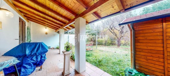 Квартира с 3 комнатами в Пастурана, Италия № 164190 26