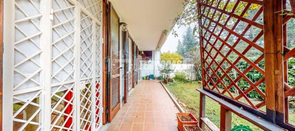 Квартира с 3 комнатами в Пастурана, Италия № 164190 34