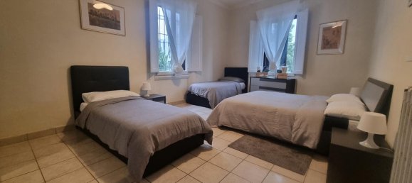 5 rooms Apartment in Florence, Italy No. 32970 8