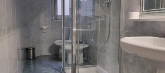 5 rooms Apartment in Florence, Italy No. 32970 10