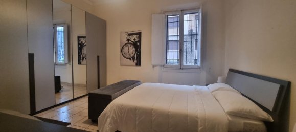 5 rooms Apartment in Florence, Italy No. 32970 14
