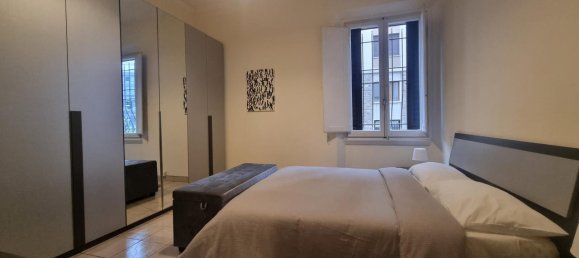 5 rooms Apartment in Florence, Italy No. 32970 3
