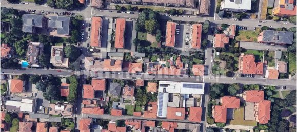 2 bedrooms Apartment in Legnano, Italy No. 263095 2