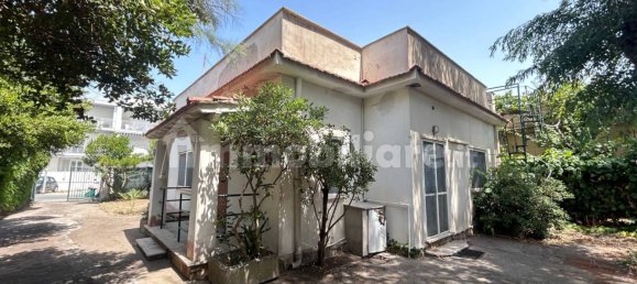 Вилла с 3 спальнями в Фьюмичино, Италия № 334411 17