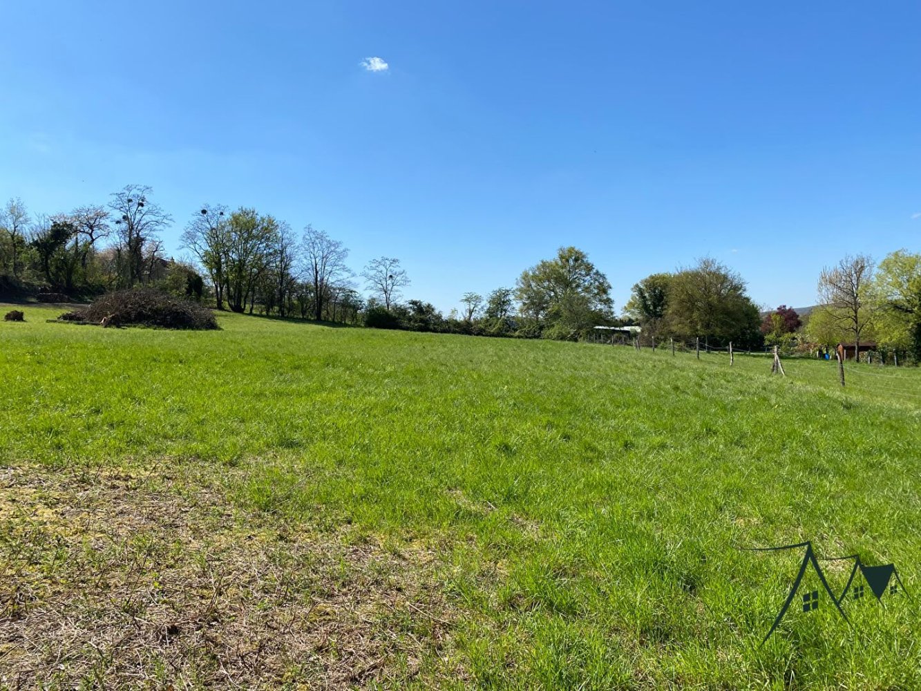  قطعة أرض في Saint-Amand-Montrond, France 2966متر مربع رقم 93334