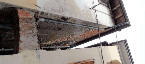 3 bedrooms Apartment in Cuveglio, Italy No. 283485 7