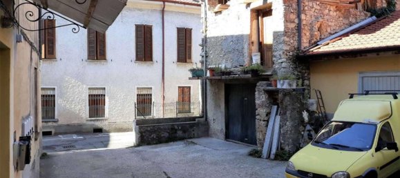 3 bedrooms Apartment in Cuveglio, Italy No. 283485 18