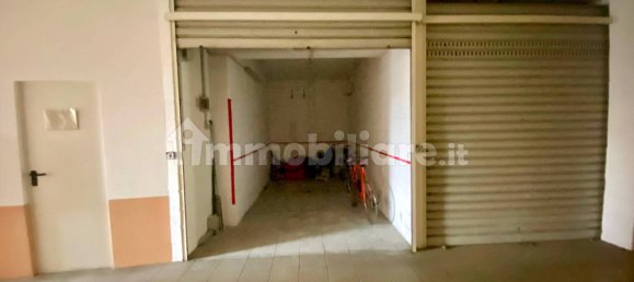 Гараж 14м² в Генуя, Италия № 292408 12