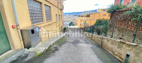 Гараж 14м² в Генуя, Италия № 292408 11