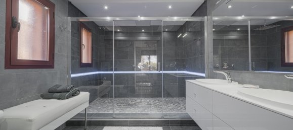 6 Schlafzimmer Villa in Nueva Andalucia, Spain, Nr. 4758 13