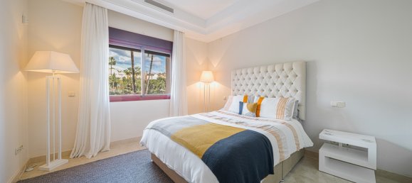 6 Schlafzimmer Villa in Nueva Andalucia, Spain, Nr. 4758 12