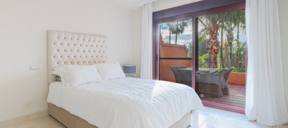 6 Schlafzimmer Villa in Nueva Andalucia, Spain, Nr. 4758 10