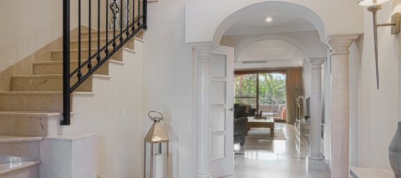 6 Schlafzimmer Villa in Nueva Andalucia, Spain, Nr. 4758 9