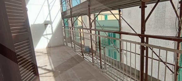 Apartamento de 2 dormitorios en Corato, Italy No. 19432 19