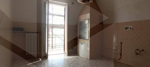 Apartamento de 2 dormitorios en Corato, Italy No. 19432 12